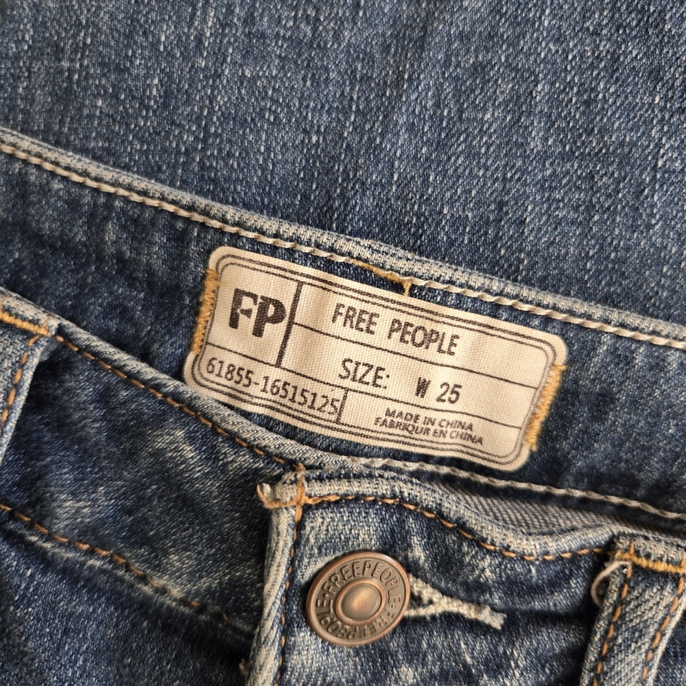 Free People Wales Wide Leg Cropped Button Fly Jeans, 25 - Picture 9 of 11